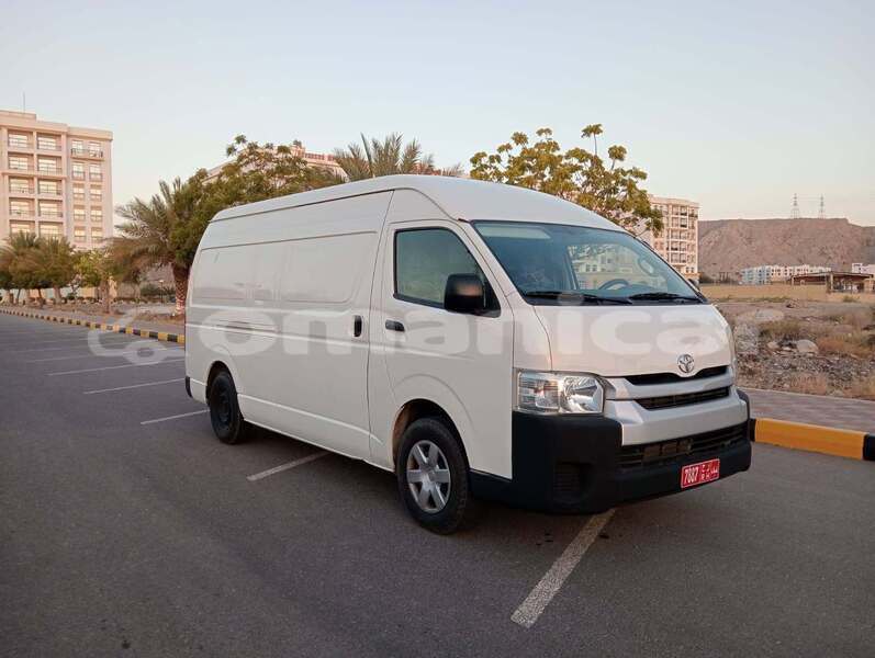 Big with watermark toyota hiace musandam khasab 8203