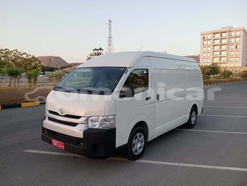 Big with watermark toyota hiace musandam khasab 8203