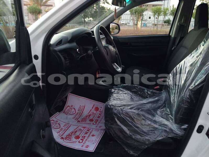 Big with watermark toyota hilux al batinah al khaburah 8204