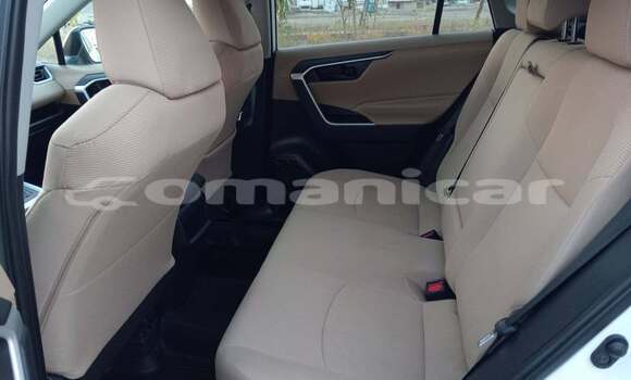Buy Used Toyota RAV4 White Car in ar–Rustaq in al-Batinah Buy Used Toyota RAV4 White Car in ar–Rustaq in al-Batinah