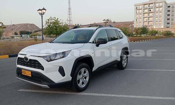 Buy Used Toyota RAV4 White Car in ar–Rustaq in al-Batinah Buy Used Toyota RAV4 White Car in ar–Rustaq in al-Batinah