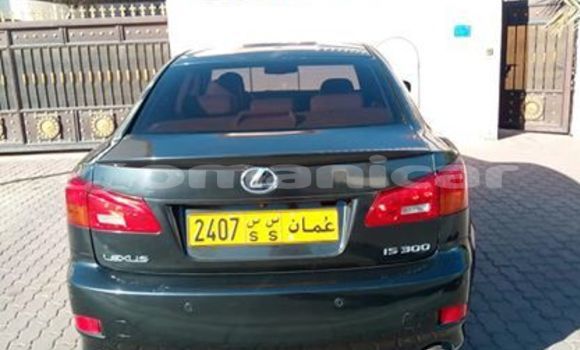 Buy Used Lexus IS Black Car in Muscat in Masqat Buy Used Lexus IS Black Car in Muscat in Masqat
