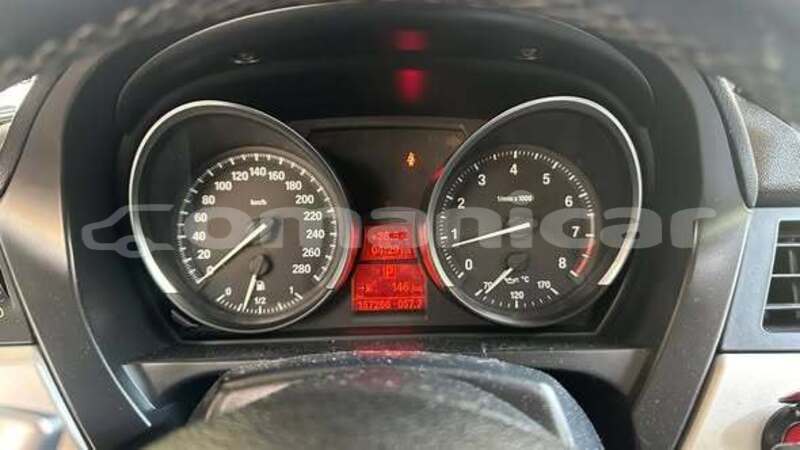 Big with watermark bmw z3 masqat as sib 8228