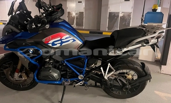Buy Used BMW R1200GS Adventure Blue Bike in Muscat in Masqat Buy Used BMW R1200GS Adventure Blue Bike in Muscat in Masqat