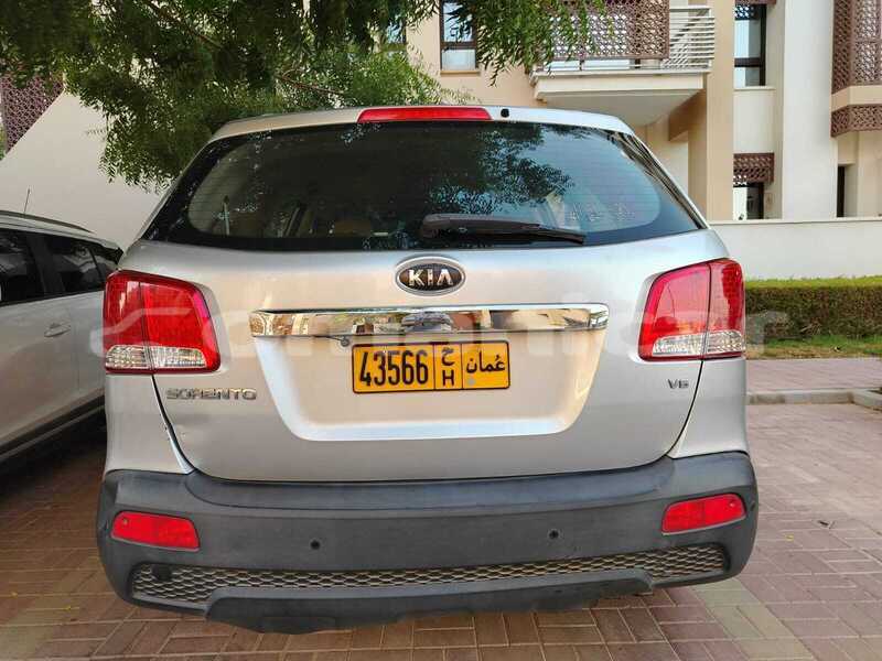 Big with watermark kia sorento masqat muscat 8234