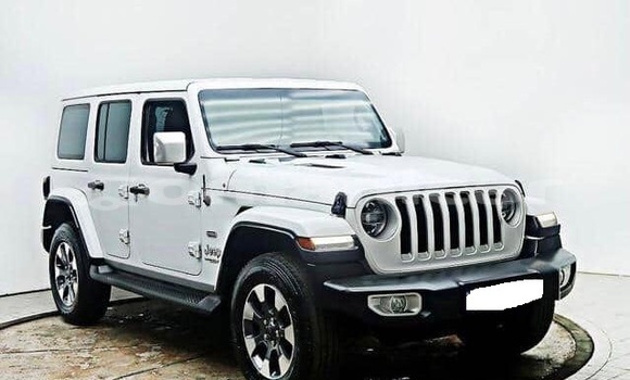 Buy Used Jeep Wrangler White Car in Muscat in Masqat