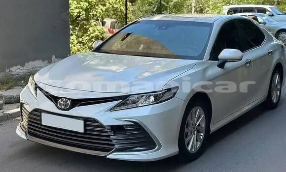 Buy Used Toyota Camry White Car in Muscat in Masqat Buy Used Toyota Camry White Car in Muscat in Masqat