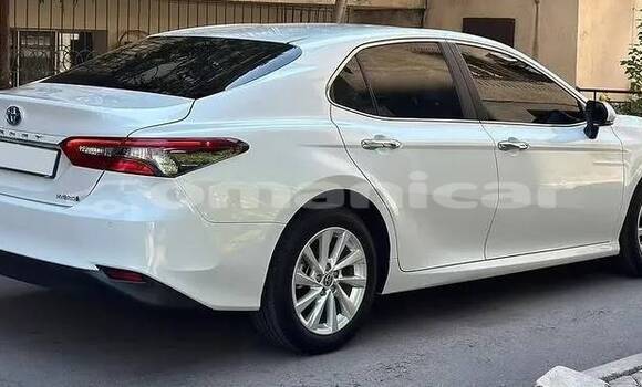 Buy Used Toyota Camry White Car in Muscat in Masqat Buy Used Toyota Camry White Car in Muscat in Masqat