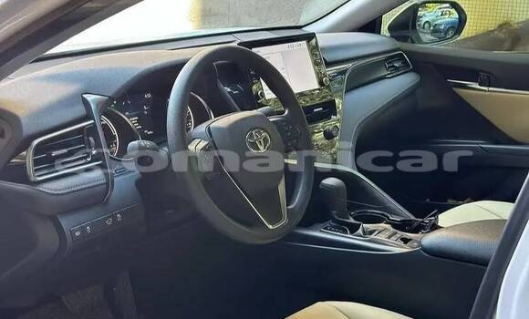 Buy Used Toyota Camry White Car in Muscat in Masqat Buy Used Toyota Camry White Car in Muscat in Masqat