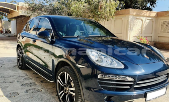 Buy Used Porsche Cayenne Blue Car in Muscat in Masqat Buy Used Porsche Cayenne Blue Car in Muscat in Masqat