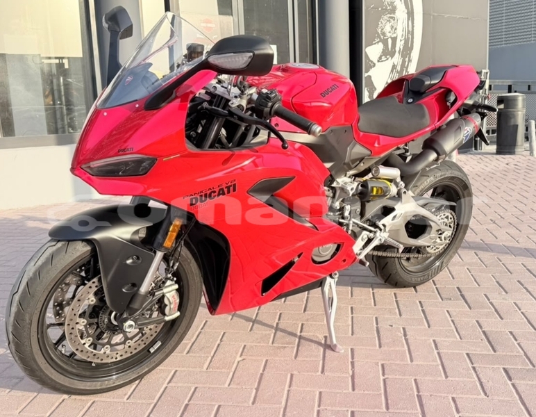 Big with watermark ducati panigale masqat muscat 8240