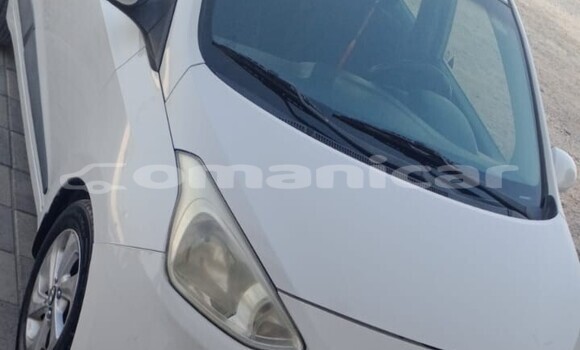 Buy Used Hyundai i10 White Car in Barkah in al-Batinah