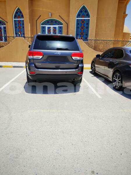 Big with watermark jeep grand cherokee masqat muscat 8242