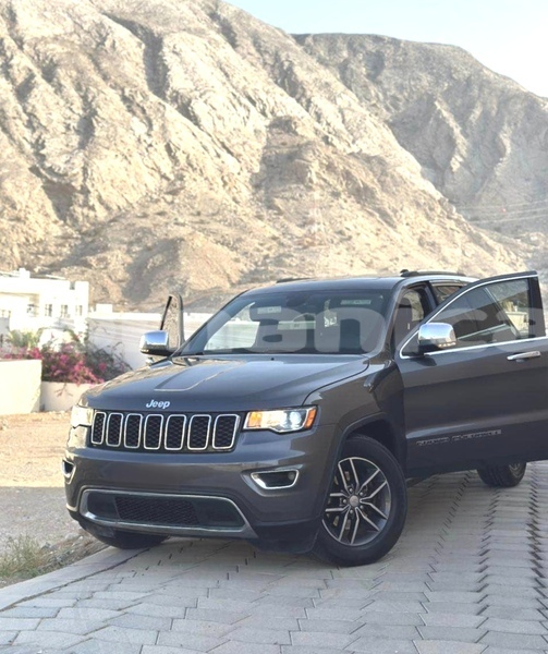Big with watermark jeep grand cherokee masqat masqat 8243