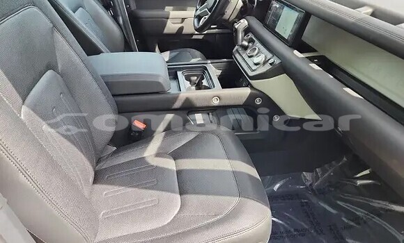 Buy Used Land Rover Defender White Car in Salalah in Dhufar Buy Used Land Rover Defender White Car in Salalah in Dhufar