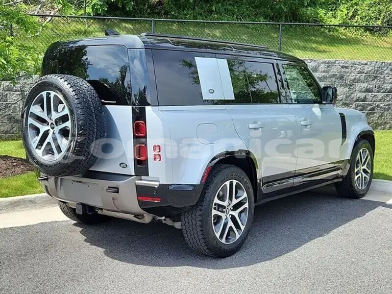 Big with watermark land rover defender dhufar salalah 8247