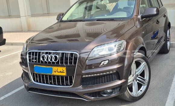 Buy Used Audi Q7 Brown Car in Muscat in Masqat