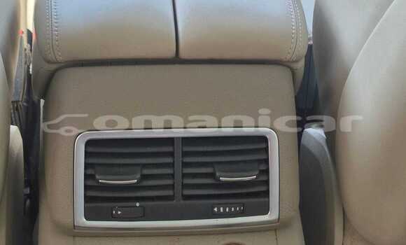 Buy Used Audi Q7 Brown Car in Muscat in Masqat Buy Used Audi Q7 Brown Car in Muscat in Masqat