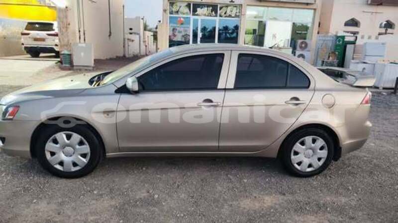 Big with watermark mitsubishi lancer al batinah al khuwair 8264