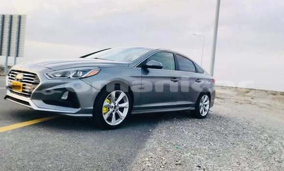 Buy Used Hyundai Sonata Other Car in al–Khaburah in al-Batinah Buy Used Hyundai Sonata Other Car in al–Khaburah in al-Batinah