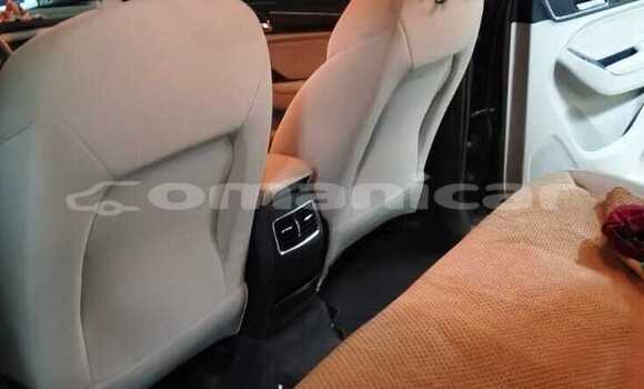 Buy Used MG RX5 Brown Car in Muscat in Masqat Buy Used MG RX5 Brown Car in Muscat in Masqat