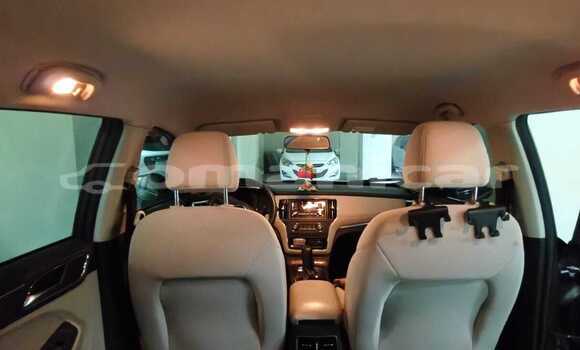 Buy Used MG RX5 Brown Car in Muscat in Masqat Buy Used MG RX5 Brown Car in Muscat in Masqat