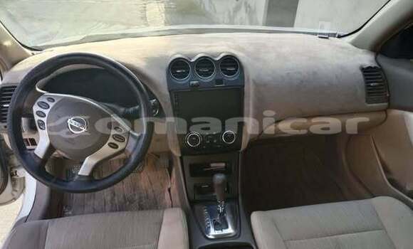 Buy Used Nissan Almera Other Car in Al khuwair in al-Batinah Buy Used Nissan Almera Other Car in Al khuwair in al-Batinah