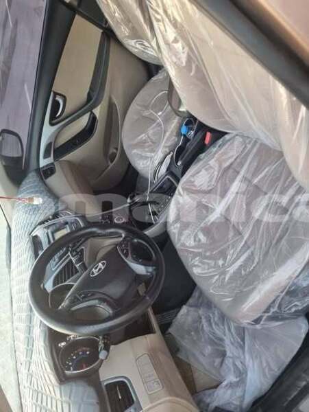 Big with watermark hyundai elantra al batinah al khaburah 8279