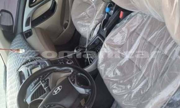 Buy Used Hyundai Elantra Other Car in al–Khaburah in al-Batinah Buy Used Hyundai Elantra Other Car in al–Khaburah in al-Batinah