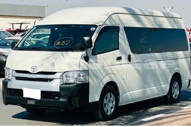 Big with watermark toyota hiace masqat muscat 8281