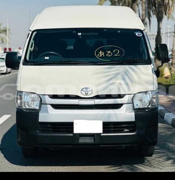 Big with watermark toyota hiace masqat muscat 8281