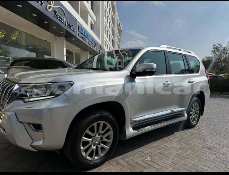 Big with watermark toyota land cruiser prado al batinah al khaburah 8289