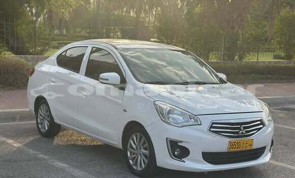 Buy Used Mitsubishi Attrage White Car in al–Masna'ah in al-Batinah Buy Used Mitsubishi Attrage White Car in al–Masna'ah in al-Batinah