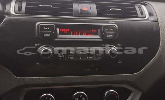 Buy Used Kia Rio White Car in al–Mudaybi in ash-Sharqiyah Buy Used Kia Rio White Car in al–Mudaybi in ash-Sharqiyah