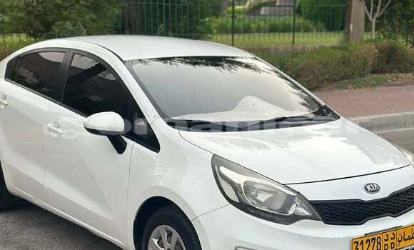Buy Used Kia Rio White Car in al–Mudaybi in ash-Sharqiyah Buy Used Kia Rio White Car in al–Mudaybi in ash-Sharqiyah
