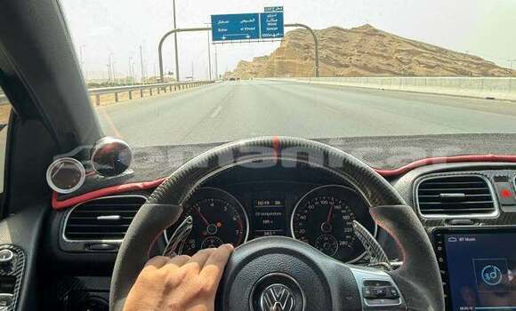 Buy Used Toyota Vitz Black Car in al–Masna'ah in al-Batinah Buy Used Toyota Vitz Black Car in al–Masna'ah in al-Batinah