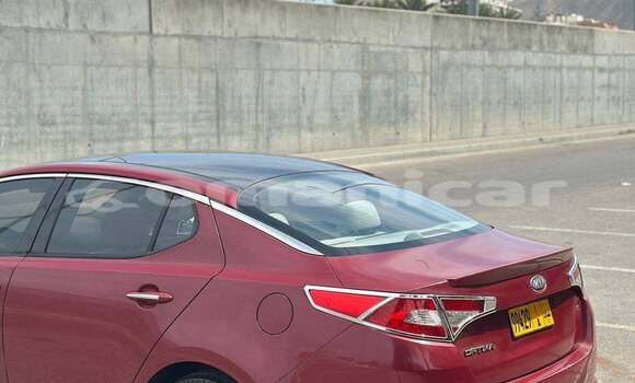Buy Used Hyundai Elantra Red Car in al–Khaburah in al-Batinah Buy Used Hyundai Elantra Red Car in al–Khaburah in al-Batinah