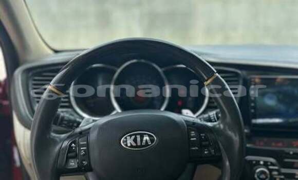 Buy Used Hyundai Elantra Red Car in al–Khaburah in al-Batinah Buy Used Hyundai Elantra Red Car in al–Khaburah in al-Batinah