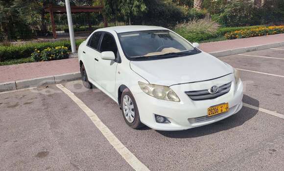 Buy Used Toyota Corolla White Car in as–Sib in Masqat Buy Used Toyota Corolla White Car in as–Sib in Masqat