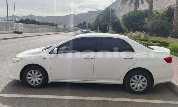Buy Used Toyota Corolla White Car in as–Sib in Masqat Buy Used Toyota Corolla White Car in as–Sib in Masqat