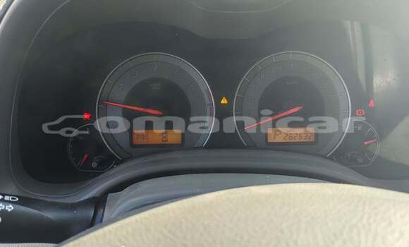 Buy Used Toyota Corolla White Car in as–Sib in Masqat Buy Used Toyota Corolla White Car in as–Sib in Masqat