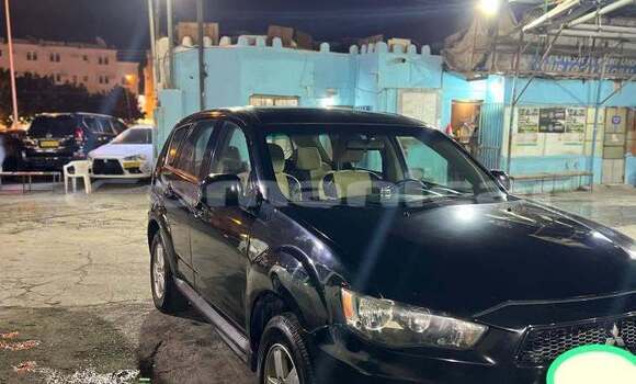 Buy Used Mitsubishi Outlander Black Car in as–Sib in Masqat