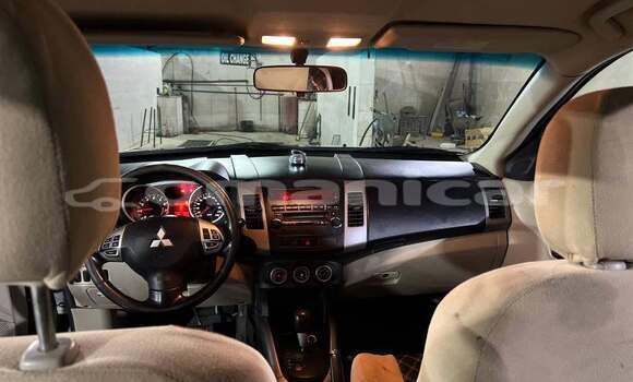 Buy Used Mitsubishi Outlander Black Car in as–Sib in Masqat Buy Used Mitsubishi Outlander Black Car in as–Sib in Masqat