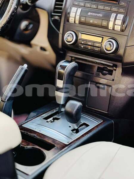 Big with watermark mitsubishi pajero masqat as sib 8310