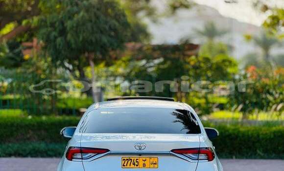 Buy Used Toyota Altis Silver Car in as–Sib in Masqat Buy Used Toyota Altis Silver Car in as–Sib in Masqat