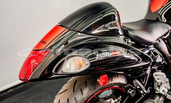 Buy Used Suzuki HAYABUSA Black Bike in Azaiba in Masqat Buy Used Suzuki HAYABUSA Black Bike in Azaiba in Masqat