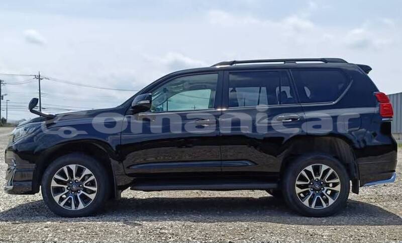 Big with watermark toyota land cruiser prado masqat muscat 8317