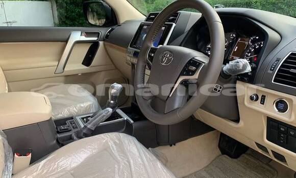 Buy Used Toyota Land Cruiser Prado Black Car in Muscat in Masqat Buy Used Toyota Land Cruiser Prado Black Car in Muscat in Masqat