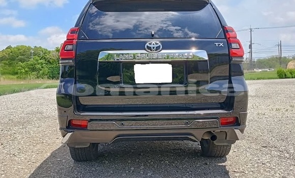 Buy Used Toyota Land Cruiser Prado Black Car in Muscat in Masqat Buy Used Toyota Land Cruiser Prado Black Car in Muscat in Masqat