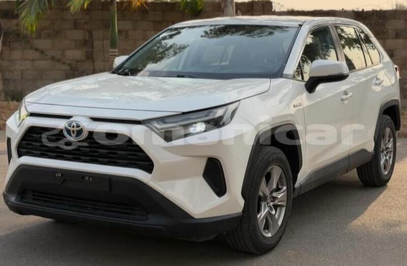 Big with watermark toyota rav4 masqat muscat 8319